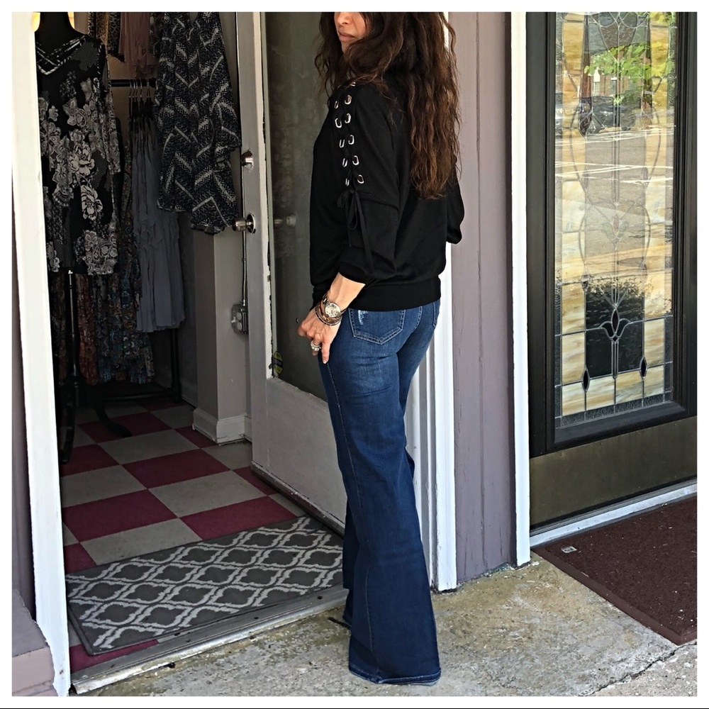 ✨LAST ONE✨PARIS Black Side Tie trim detail sweater - Picture 4 of 6